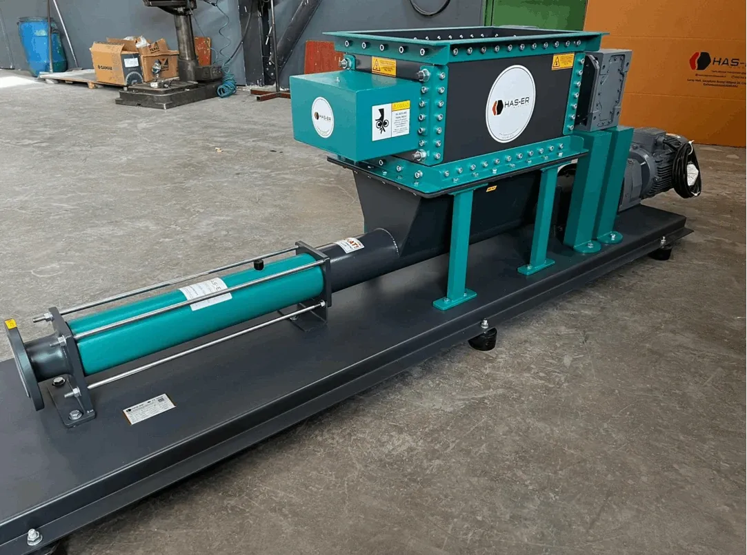Şasi üzerinde SH Serisi shredder hazneli pompa